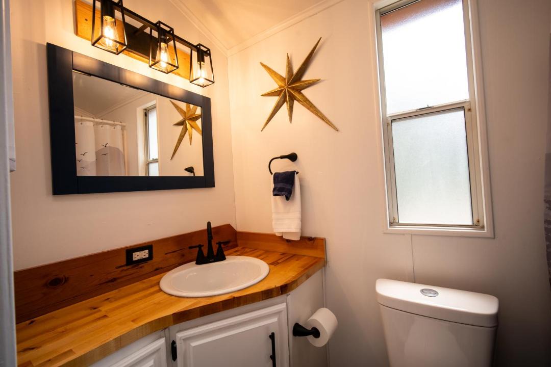 Photo of Bathroom in Cascade