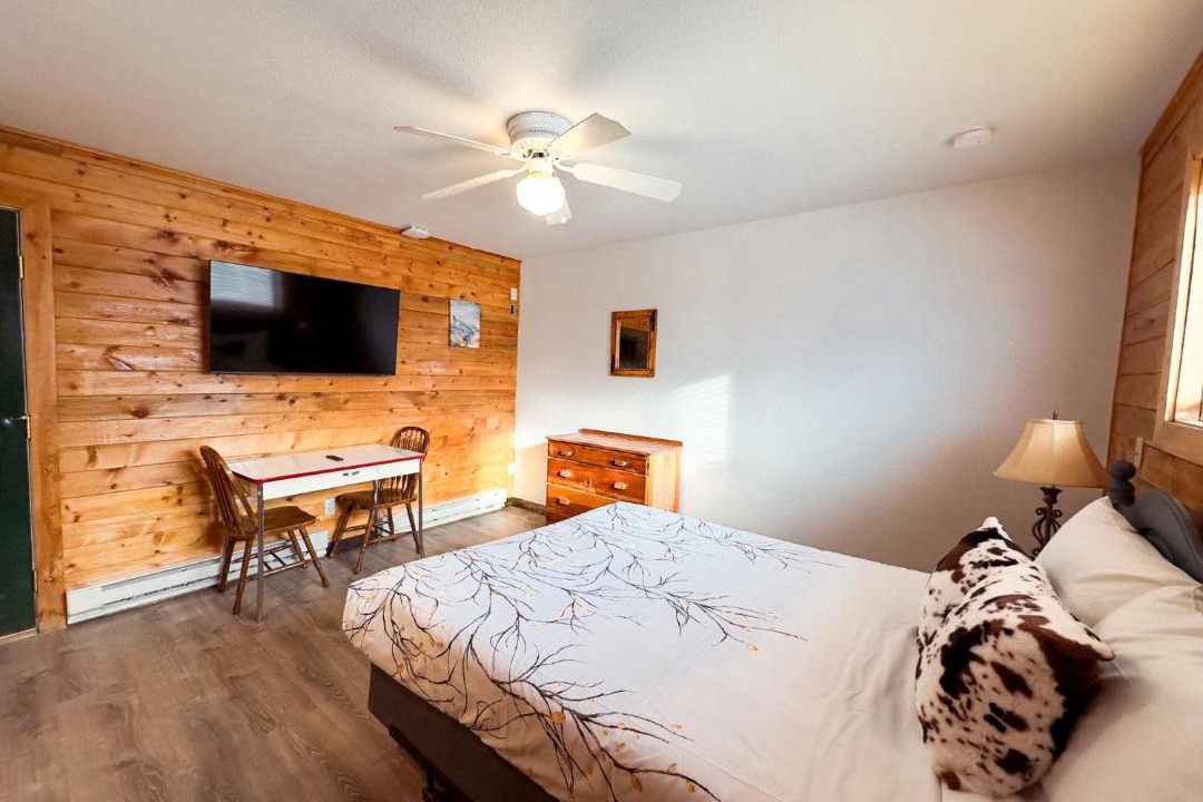 Photo of Bedroom in Grand Lake