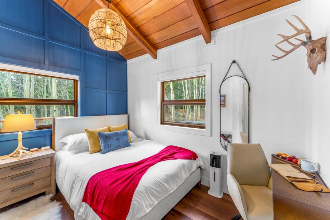 Photo of Bedroom in Alma