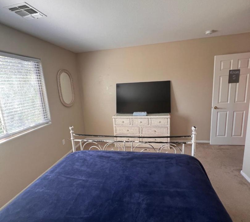 Photo of Bedroom in Palm Valley