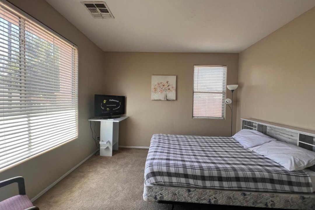 Photo of Bedroom in Palm Valley