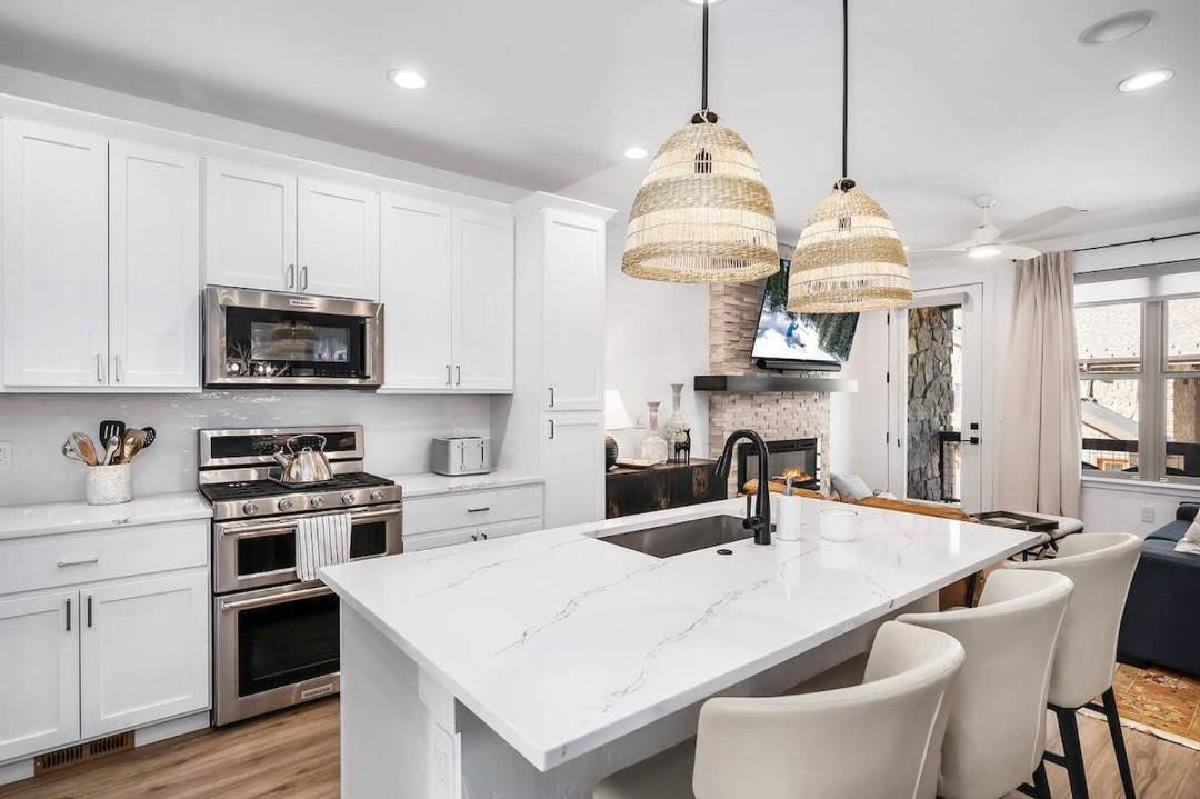 Photo of Kitchen in Rendezvous