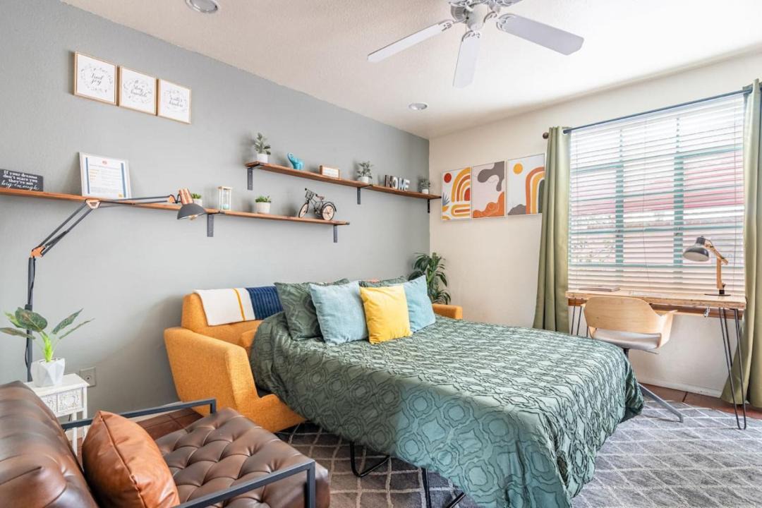 Photo of Bedroom in West University