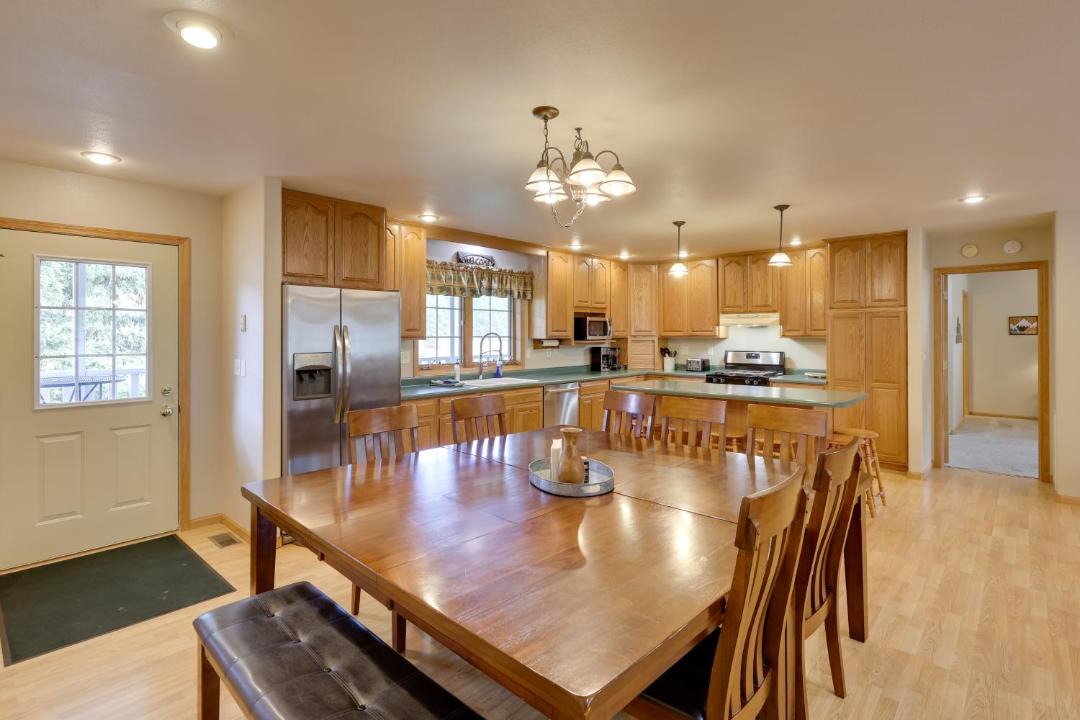 Photo of Others in Hill City