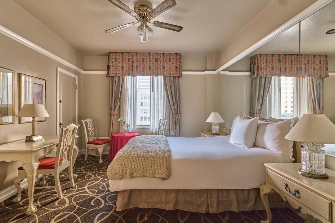 Photo of Bedroom in Downtown Phoenix