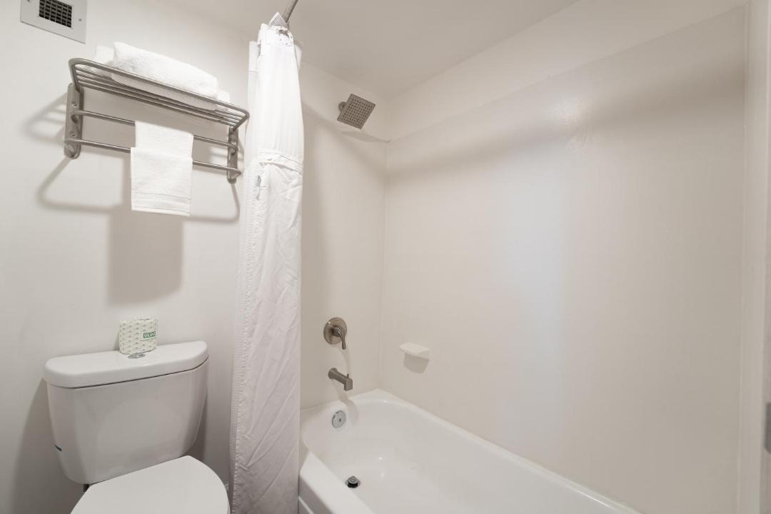 Photo of Bathroom in Paradise Valley Village