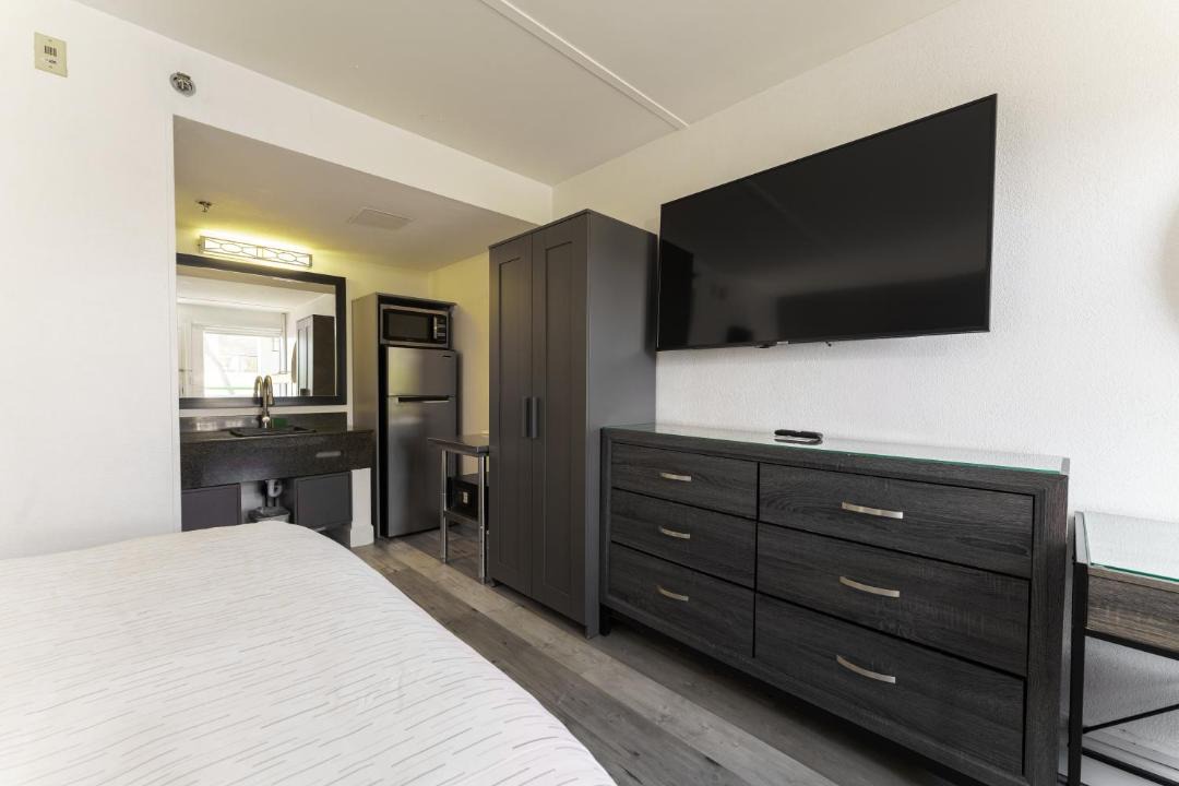 Photo of Bedroom in Paradise Valley Village