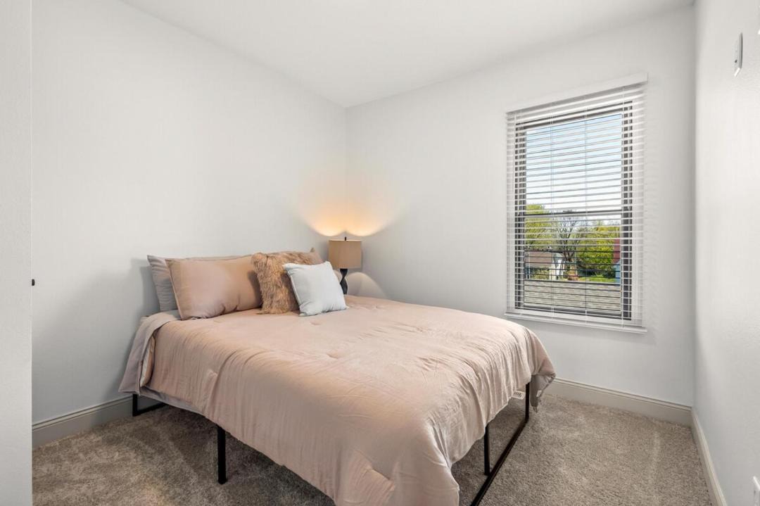 Photo of Bedroom in Cedar Falls
