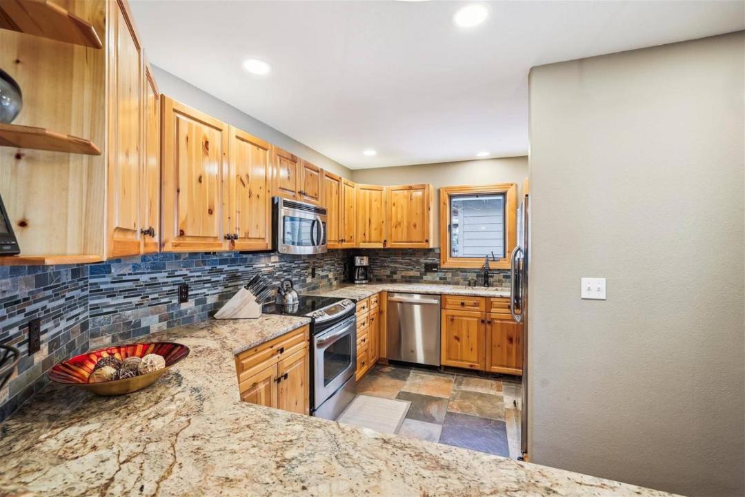 Photo of Kitchen in Four O'Clock