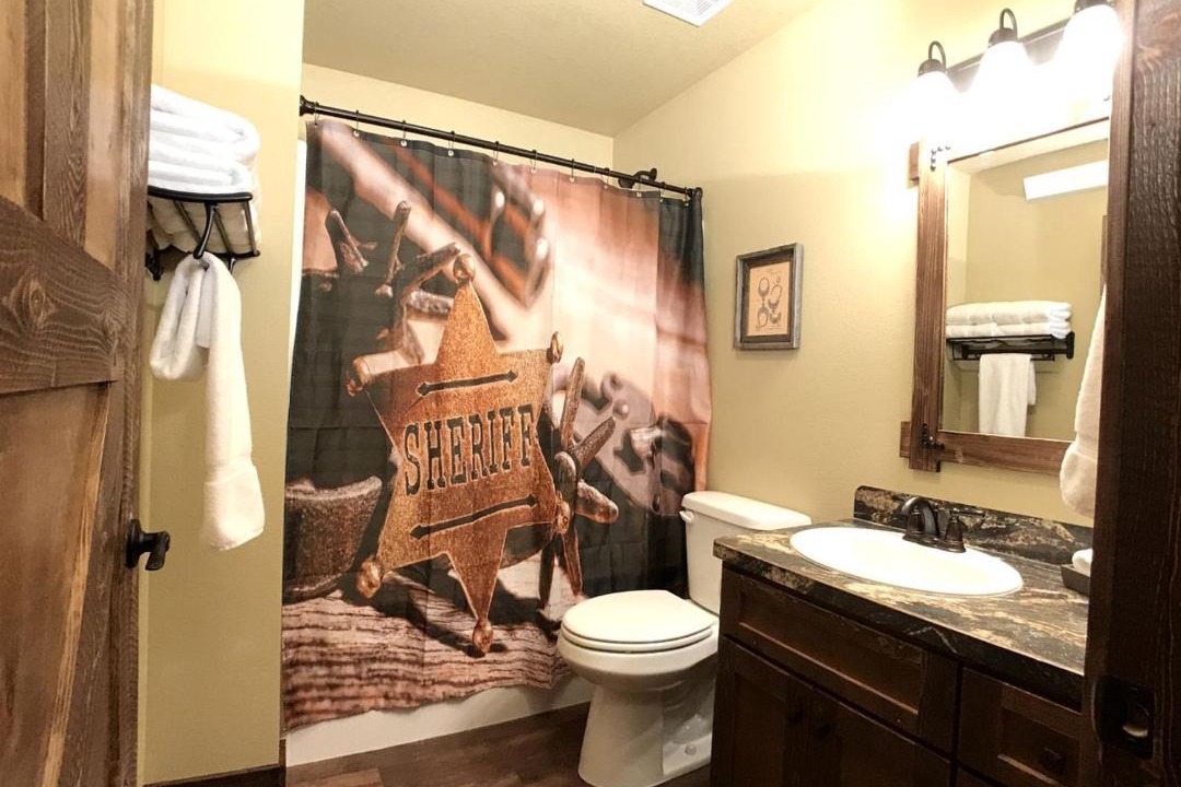 Photo of Bathroom in Island Park