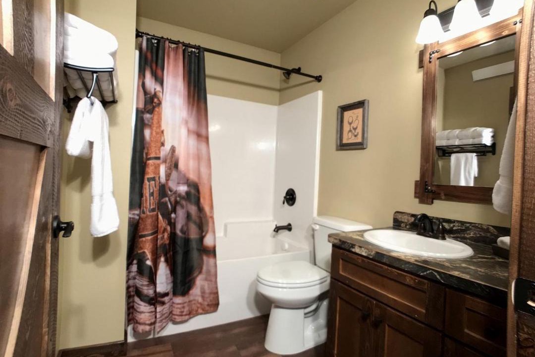 Photo of Bathroom in Island Park