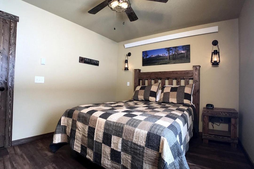 Photo of Bedroom in Island Park