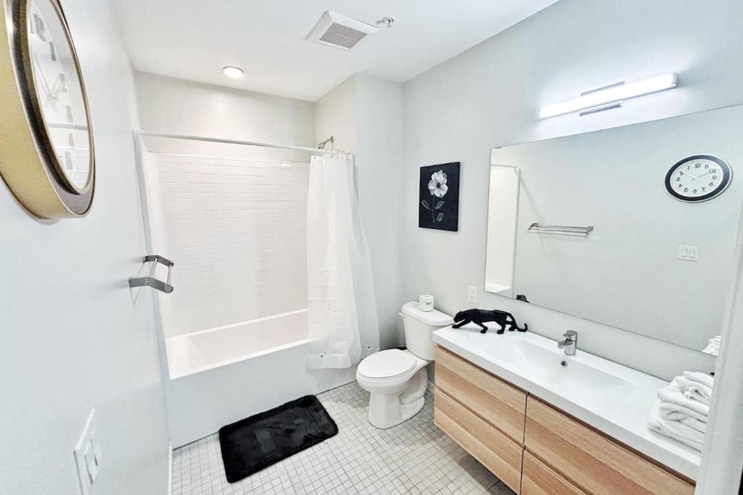 Photo of Bathroom in Downtown Des Moines