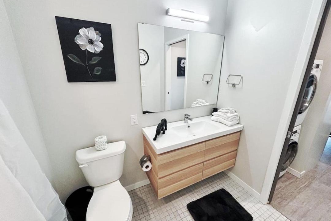 Photo of Bathroom in Downtown Des Moines