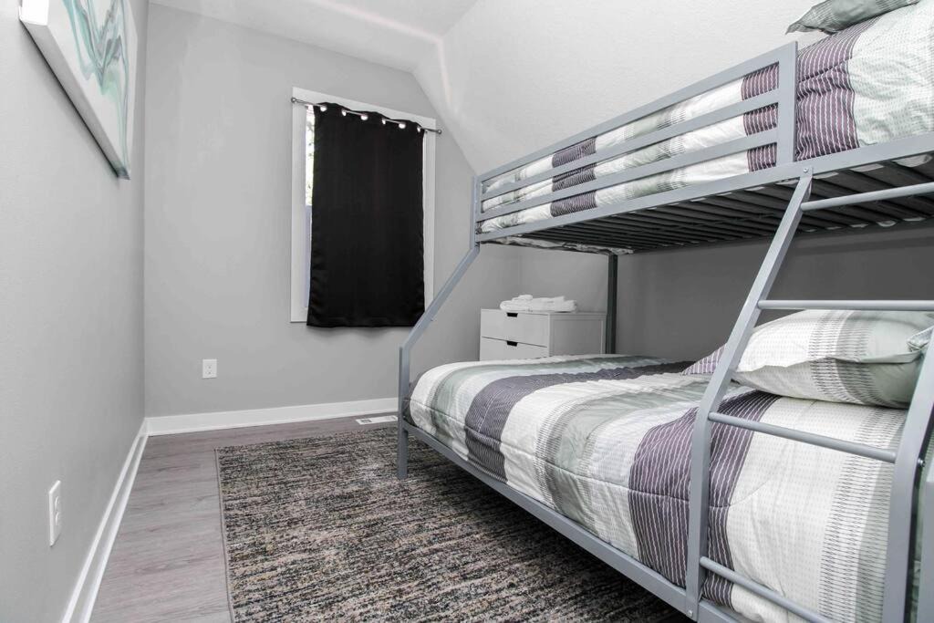 Photo of Bedroom in Des Moines