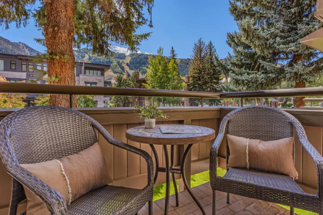 Photo of Others in Aspen
