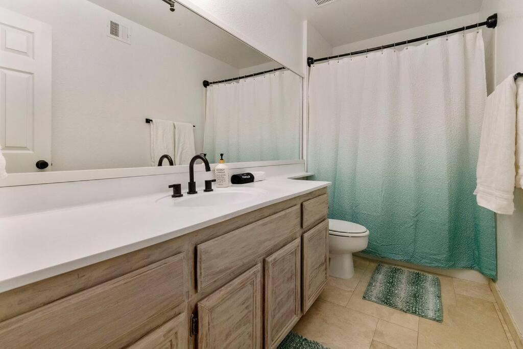 Photo of Bathroom in Heatherbrook