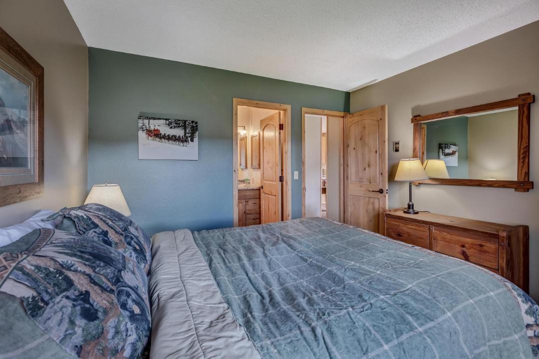 Photo of Bedroom in Clark