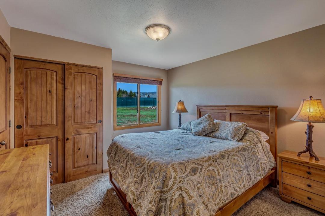 Photo of Bedroom in Clark