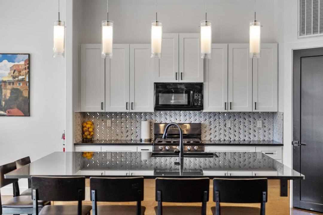 Photo of Kitchen in Hurricane