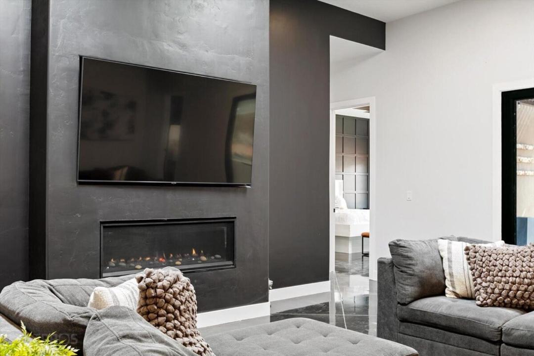 Photo of Livingroom in Hurricane