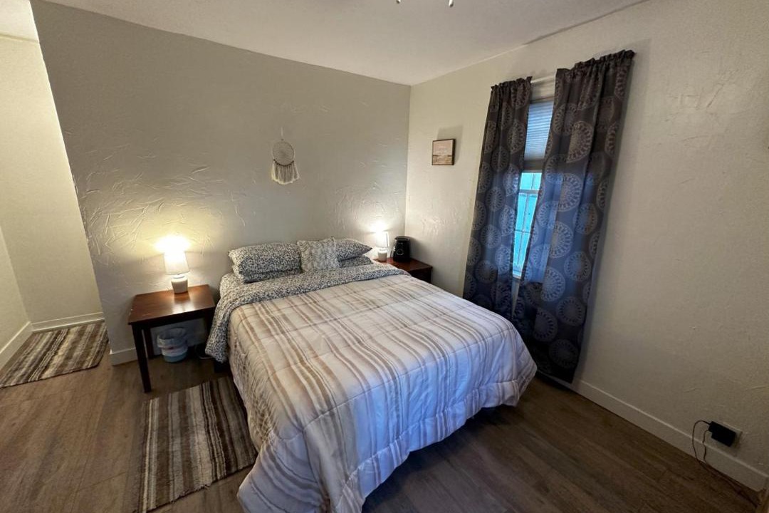 Photo of Bedroom in Central - Terry
