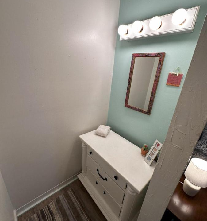 Photo of Bathroom in Central - Terry