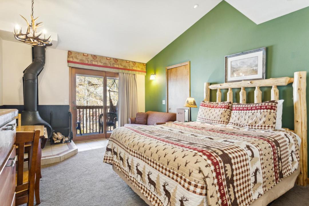 Photo of Bedroom in Estes Park
