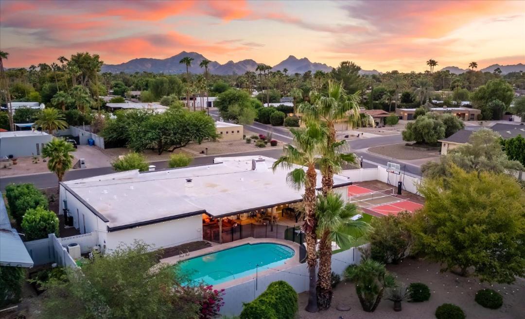 Photo of Others in Paradise Valley Village
