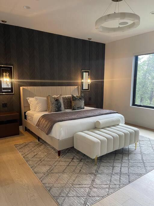 Photo of Bedroom in Summit Park