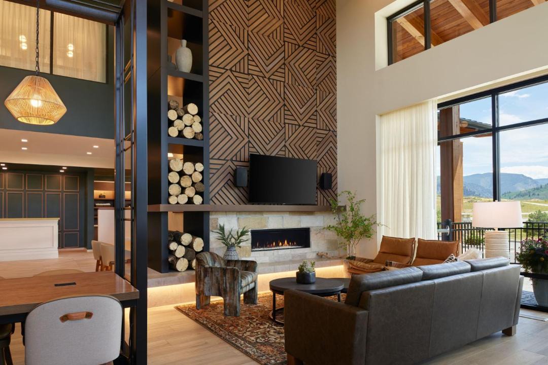 Photo of Livingroom in Avon