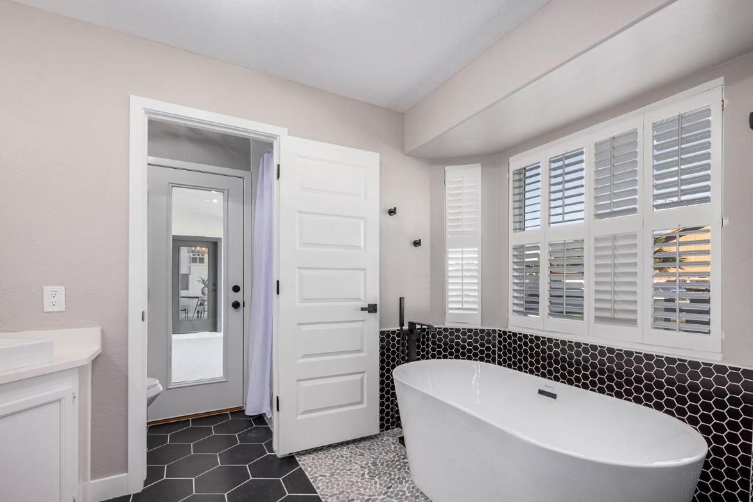 Photo of Bathroom in Alta Mesa Community Association
