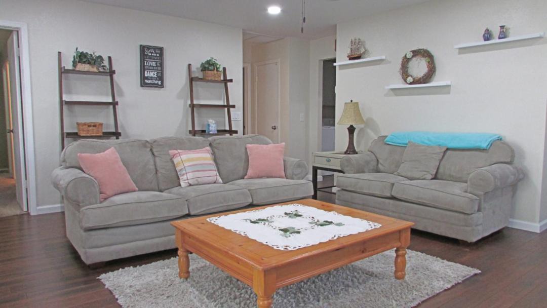 Photo of Livingroom in Alta Vista Estates