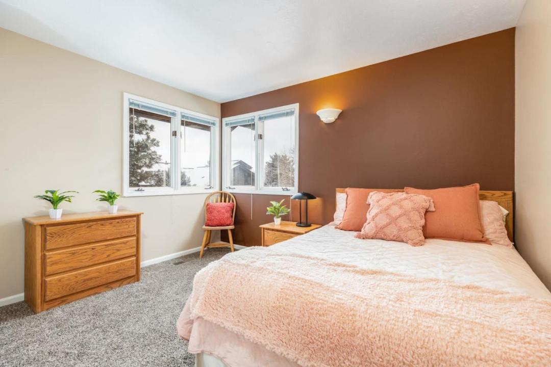Photo of Bedroom in Cottonwood Heights