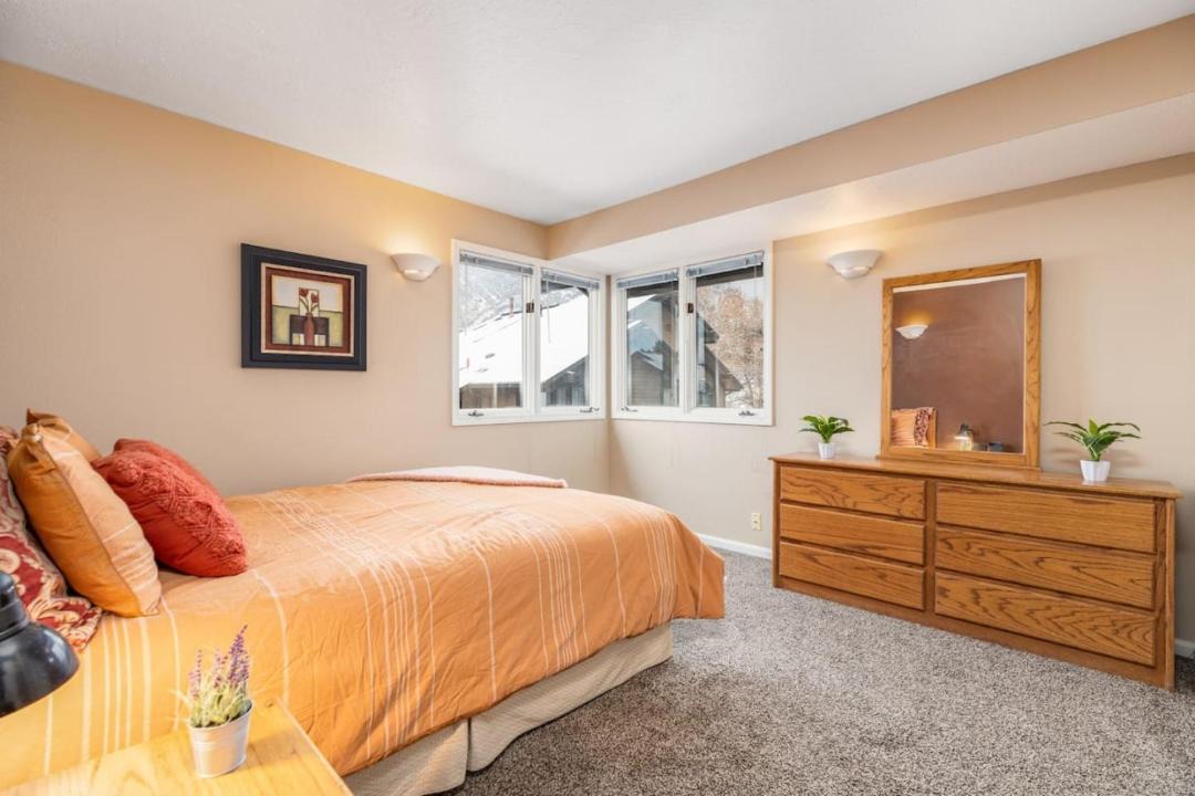 Photo of Bedroom in Cottonwood Heights