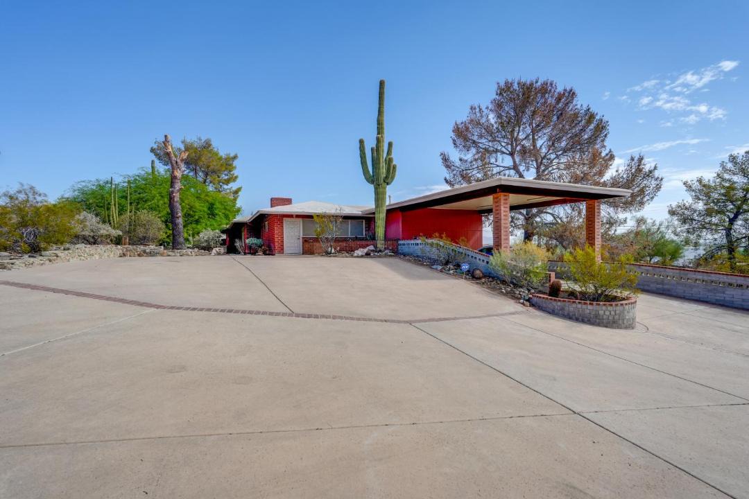Photo of Others in Paradise Valley Village