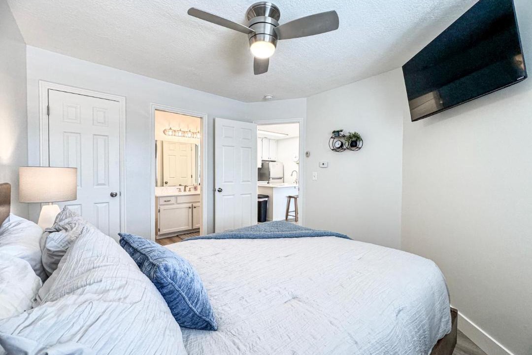Photo of Bedroom in Harbor Village