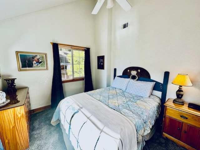 Photo of Bedroom in Yosemite West