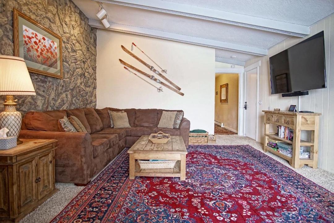 Photo of Livingroom in Dillon