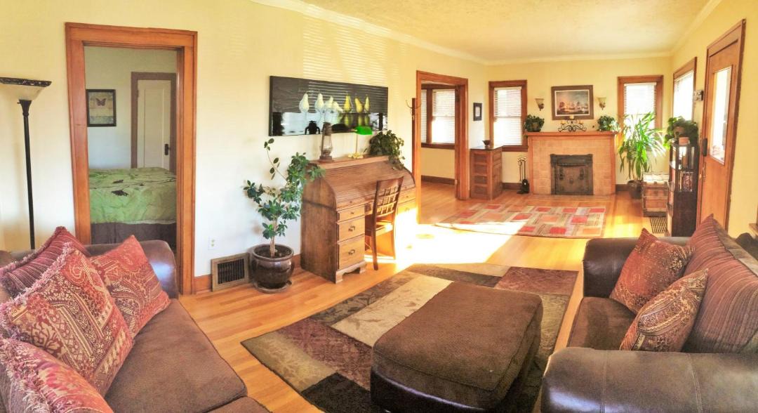 Photo of Livingroom in East Central