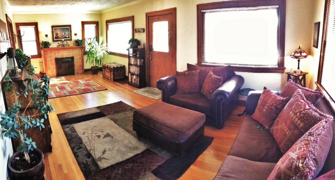Photo of Livingroom in East Central