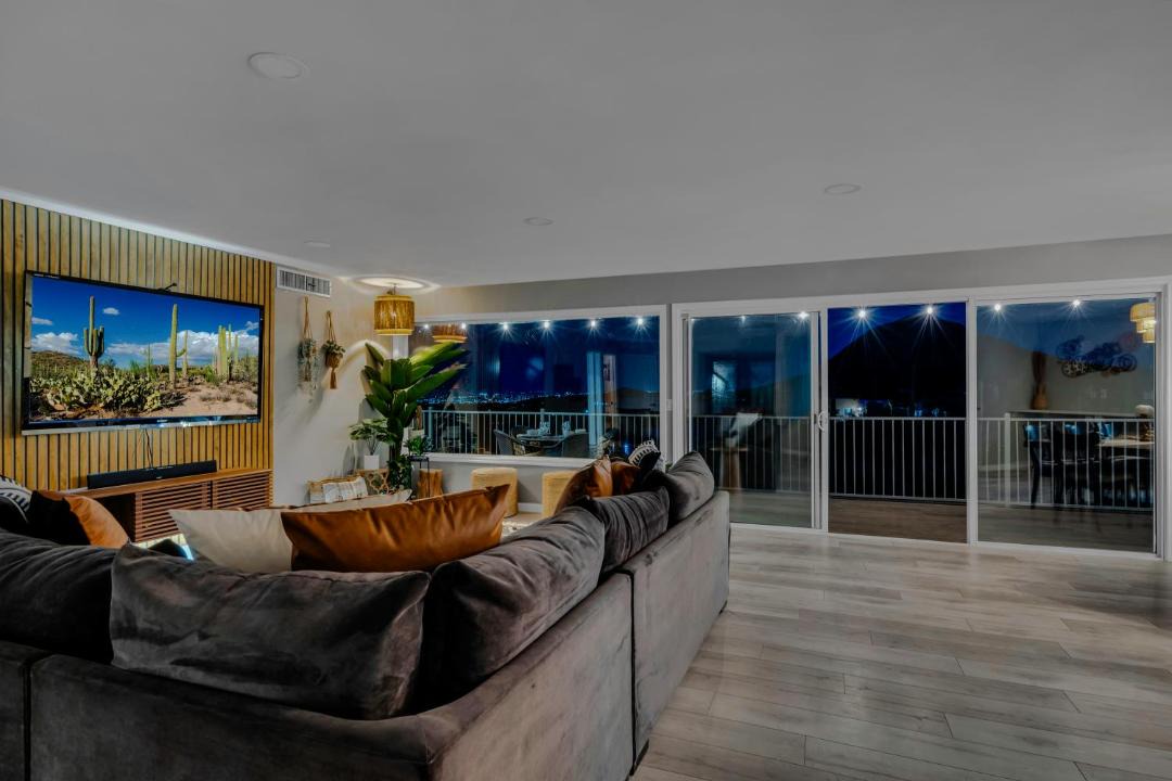 Photo of Livingroom in Mountain Gardens Estates