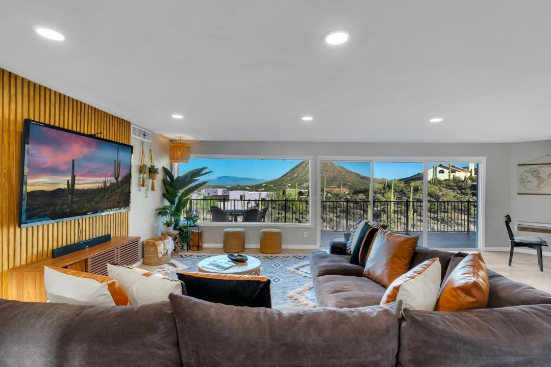 Photo of Livingroom in Mountain Gardens Estates
