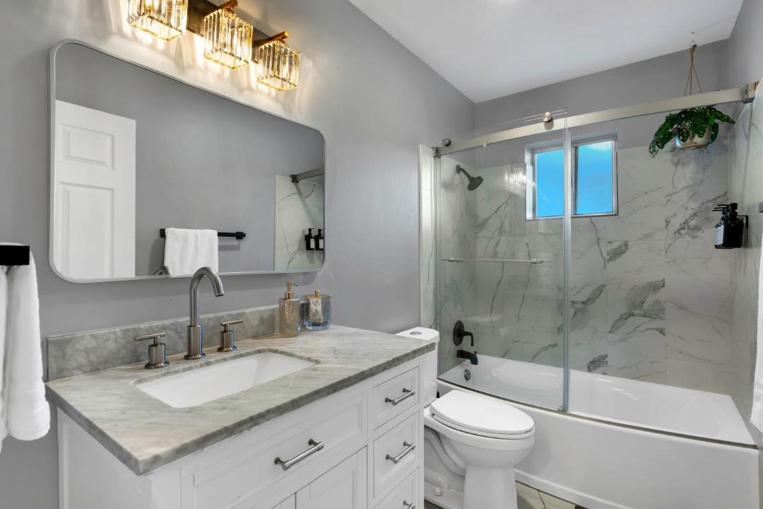 Photo of Bathroom in Mountain Gardens Estates