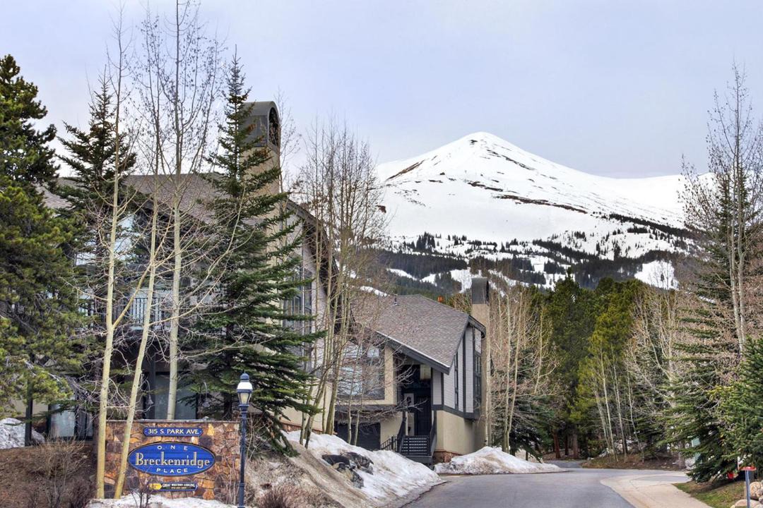 Photo of Others in Peak 9