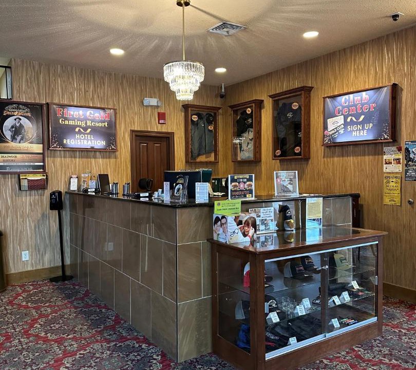 Photo of Others in Deadwood