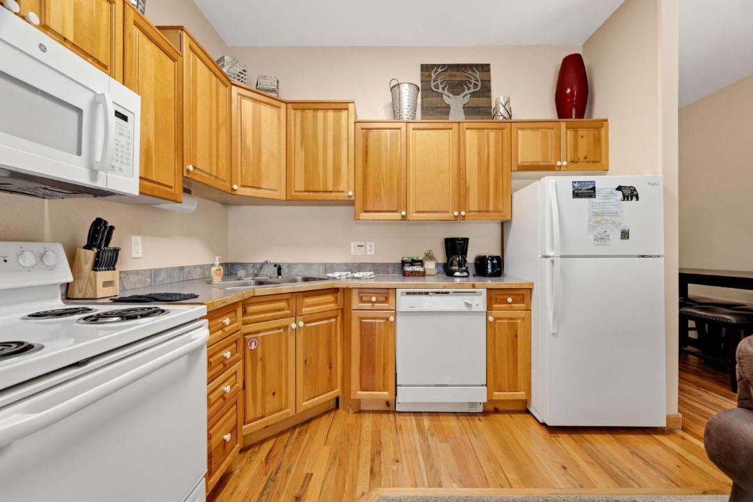 Photo of Others in Fall River Estates
