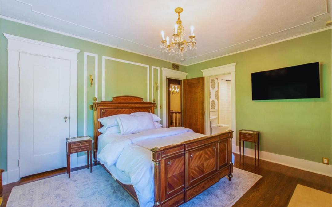 Photo of Bedroom in Lincoln
