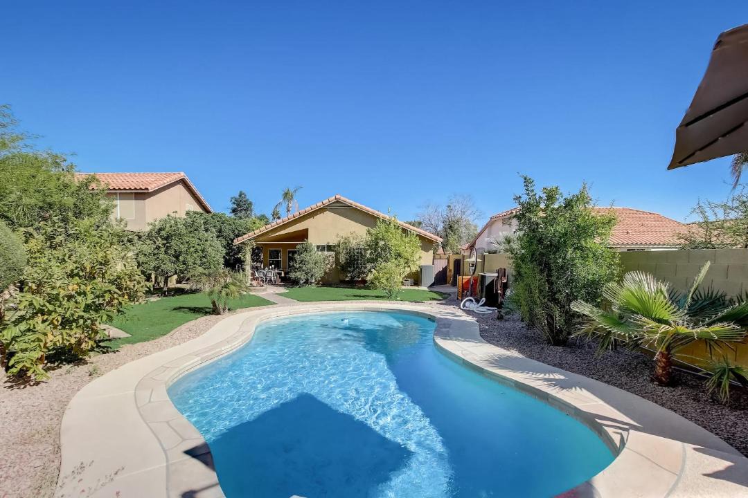 Photo of Others in Superstition Springs