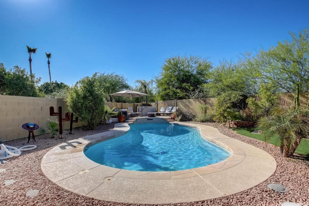 Photo of Others in Superstition Springs